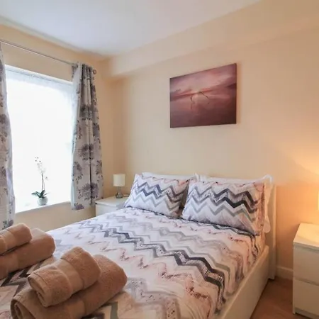아파트 Beautiful City Centre Sleeps 4 *